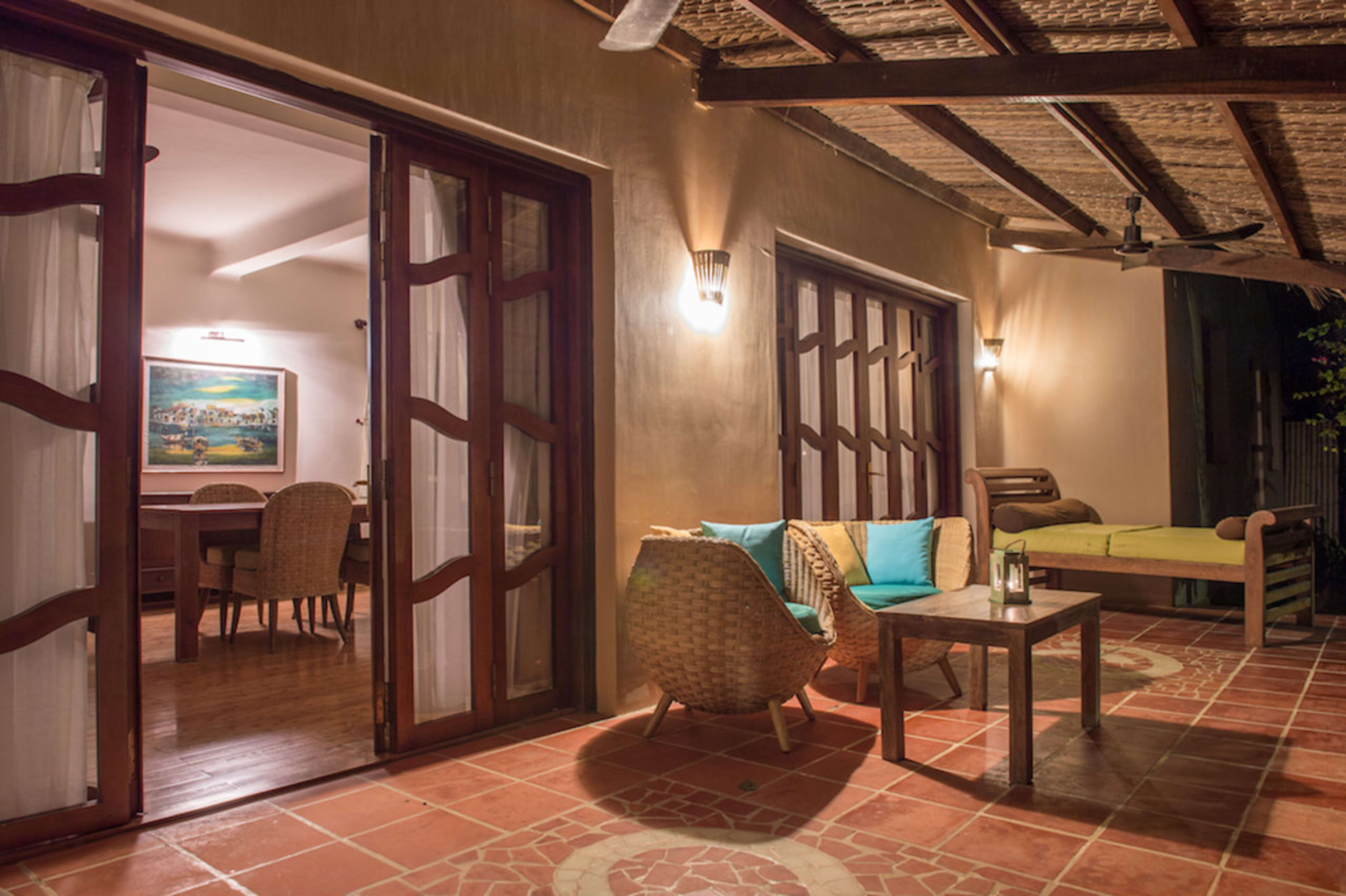 4 Bedrooms Family Villa