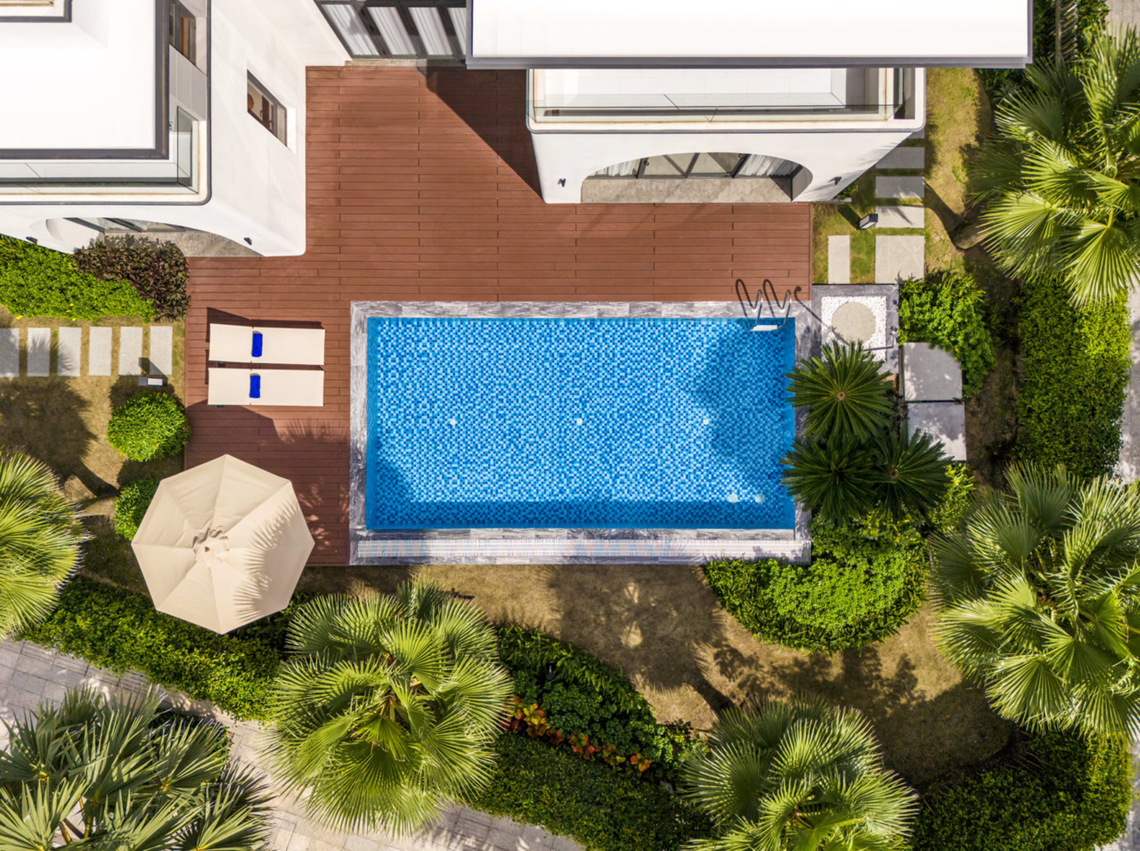 4 Bedroom Ocean Pool Villa