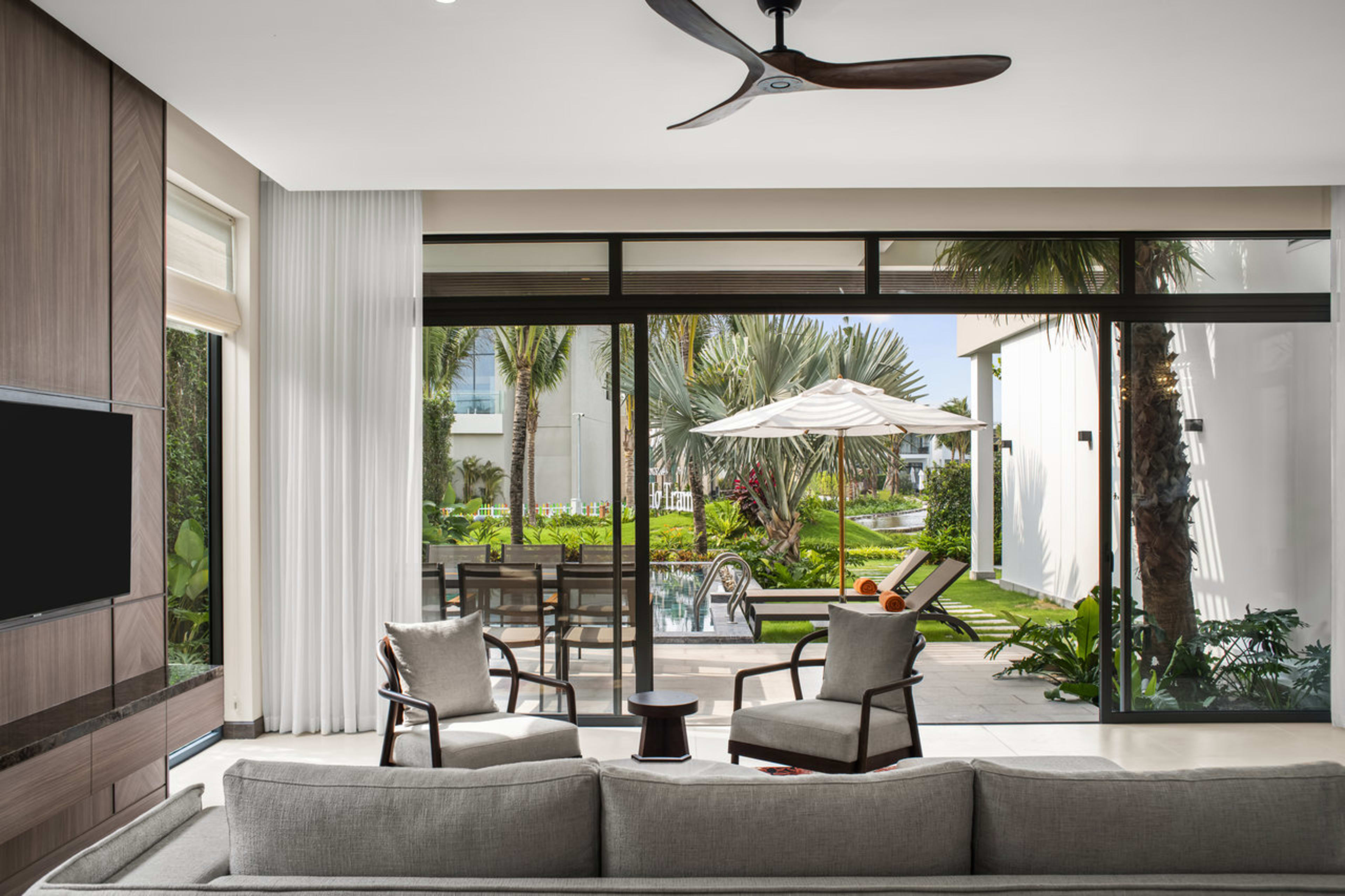 Two Bedroom Pool Suite – 1K + 1T