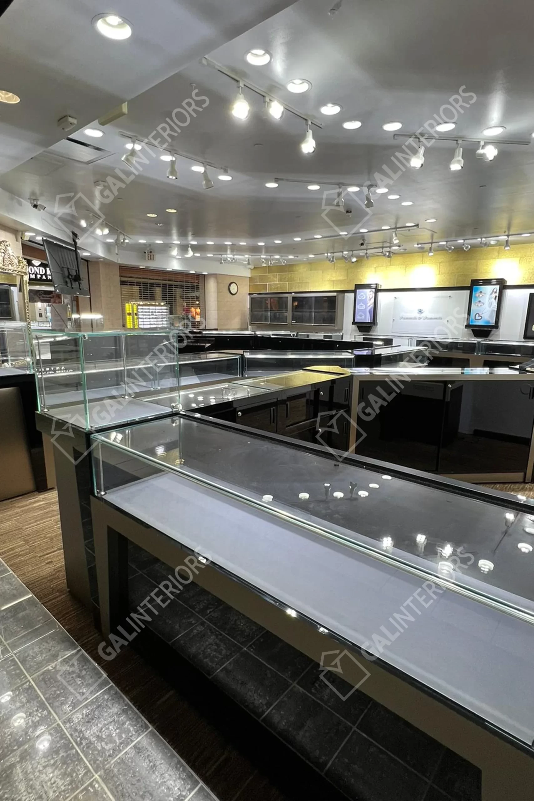 DIAMONDS & DIAMONDS — Jewelry Store Interior Design by Gal Interiors, photo 3