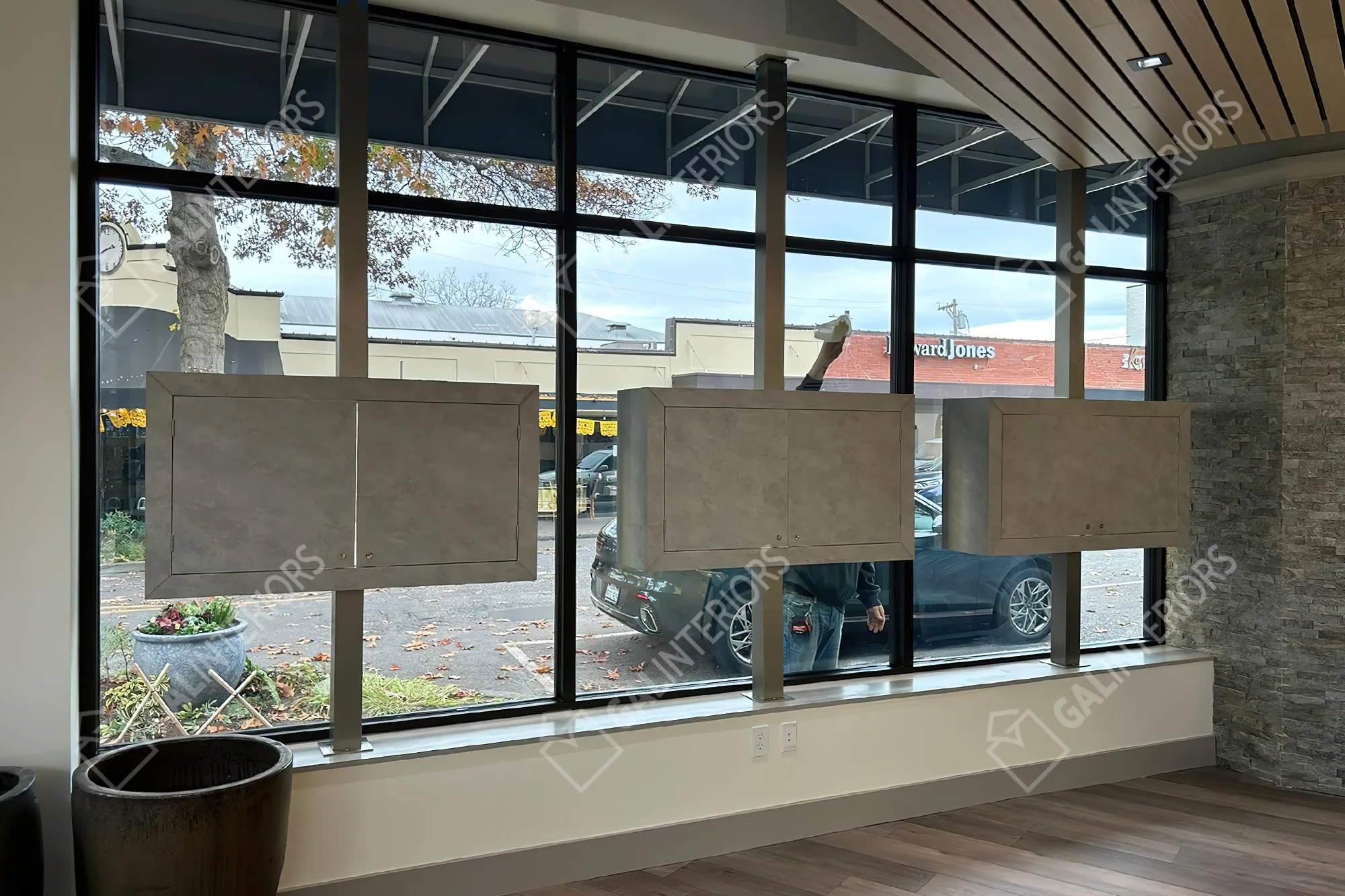 CLEIN ESTATE COLLECTION — Jewelry Store Interior Design by Gal Interiors, photo 5