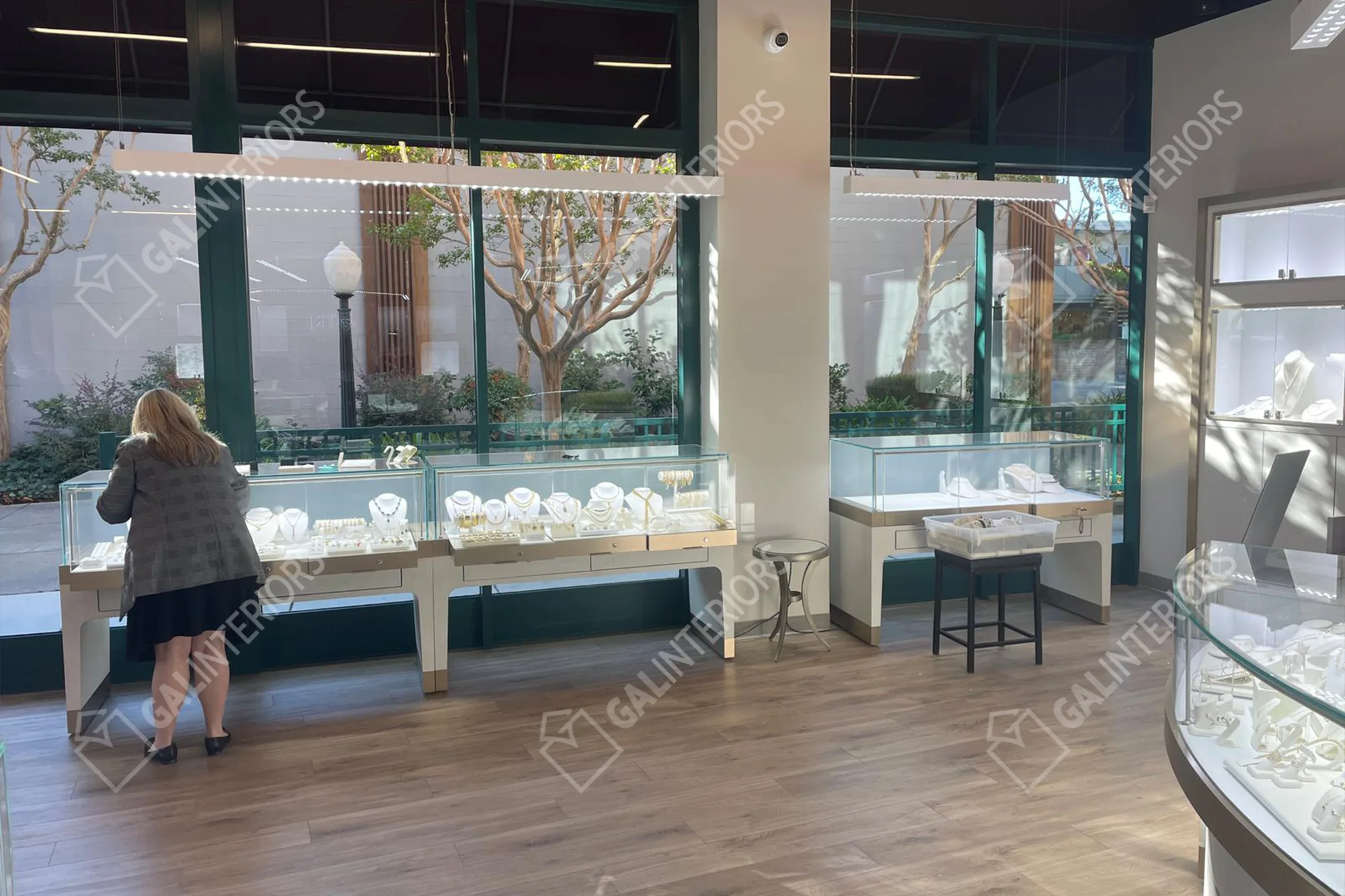 THE KING'S JEWELERS — Jewelry Store Interior Design by Gal Interiors, photo 6