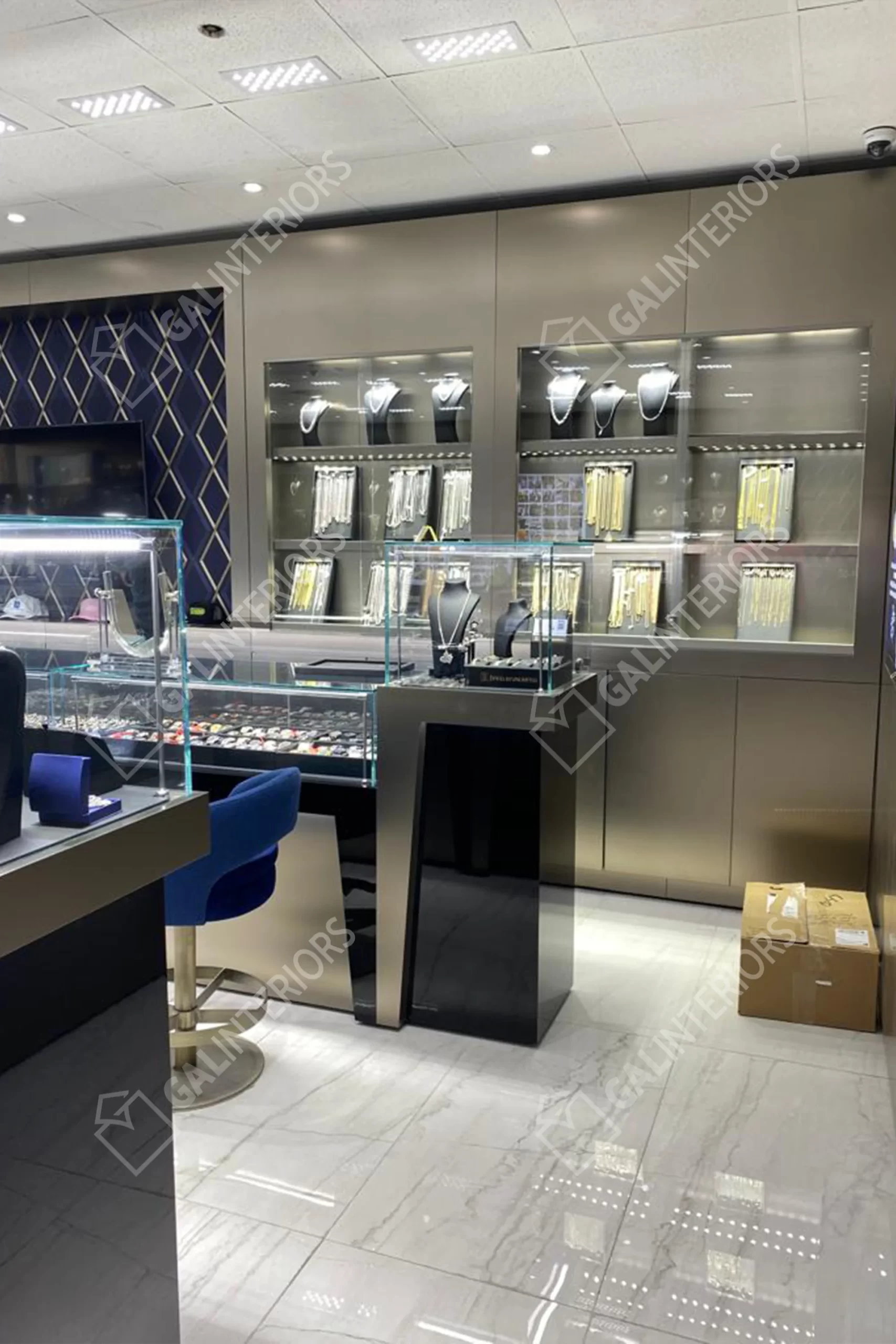 JEWELERY UNLIMITED — Jewelry Store Interior Design by Gal Interiors, photo 6