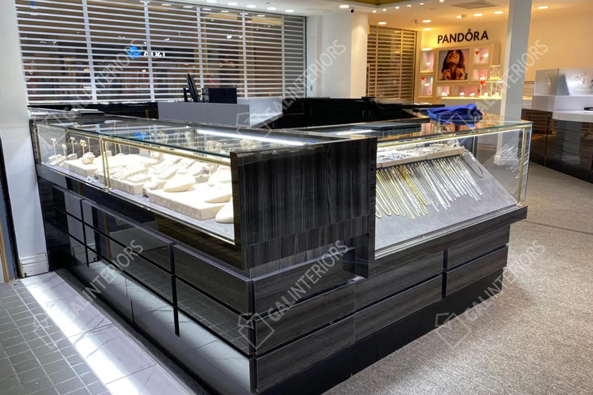 JSK-AVE — Jewelry Store Interior Design by Gal Interiors, photo 8