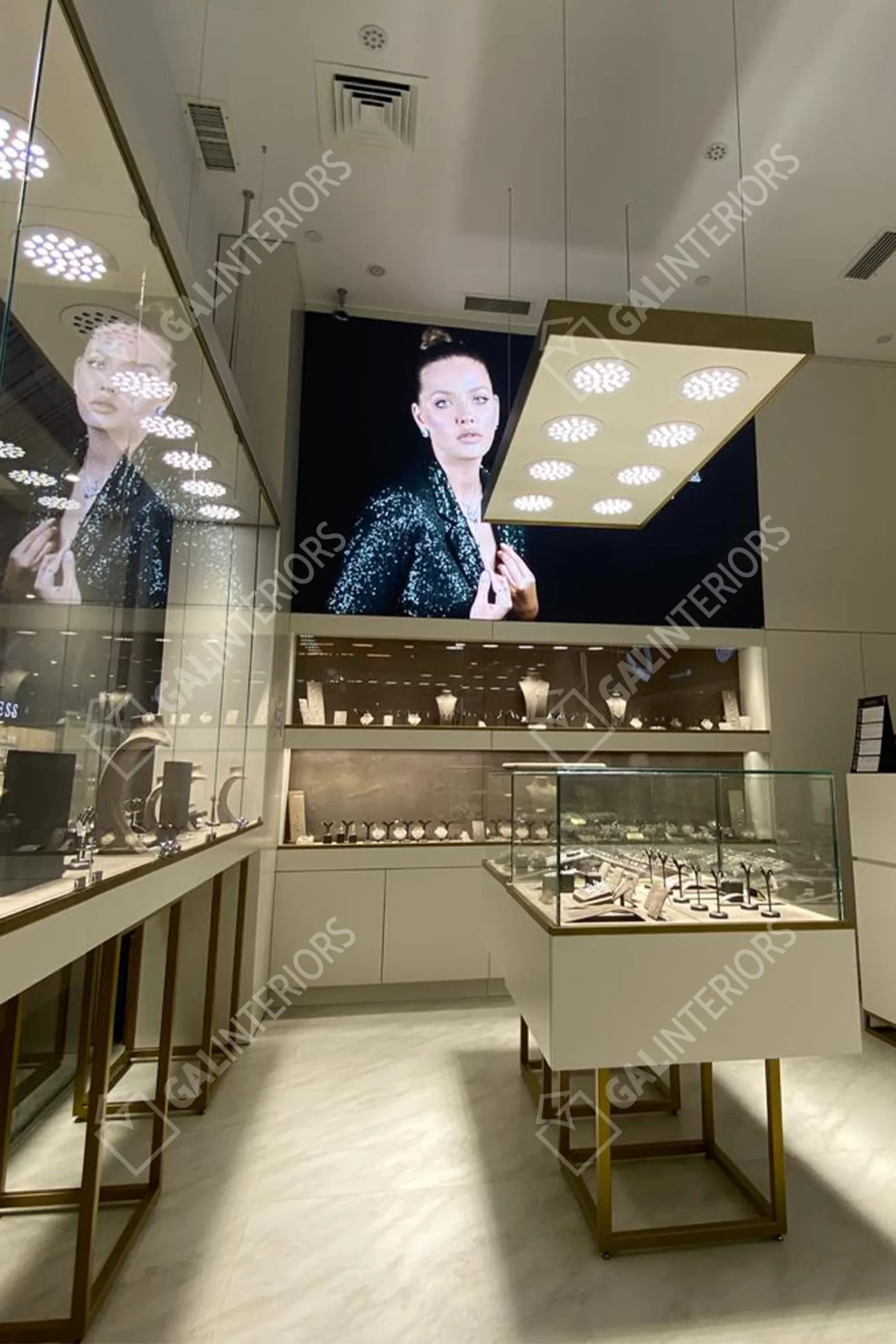 SEVDA DIAMONDS PROMENADA — Jewelry Store Interior Design by Gal Interiors, photo 8