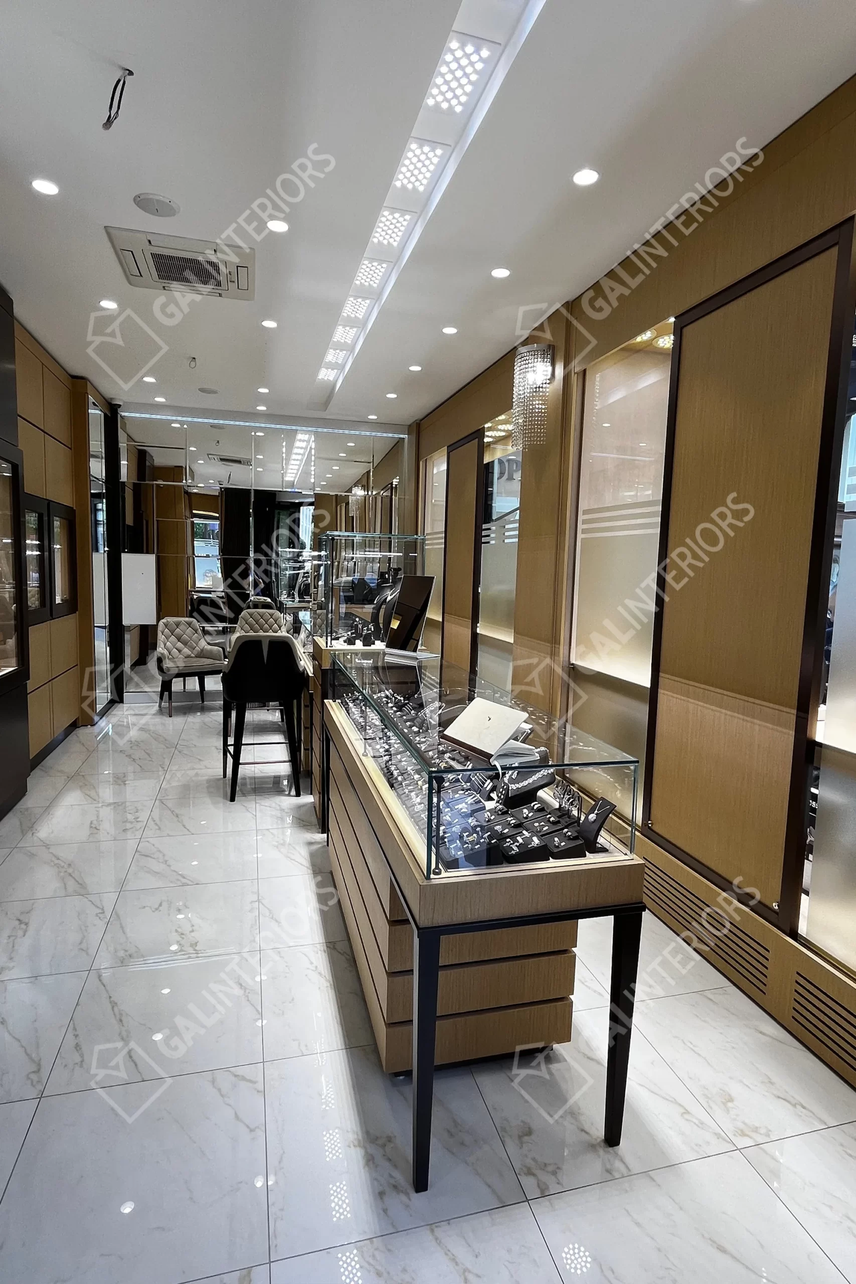 PUPP KARLOVY VARY — Jewelry Store Interior Design by Gal Interiors, photo 6