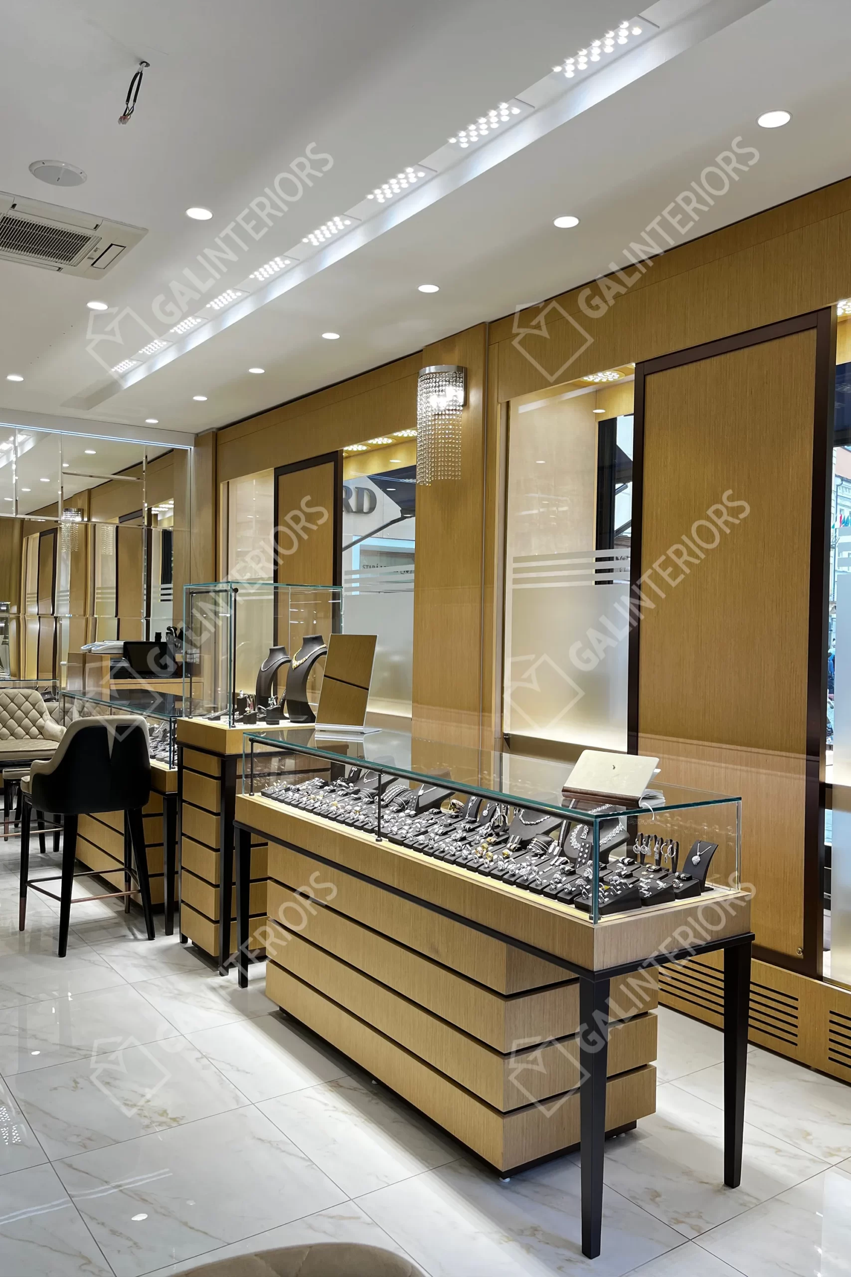 PUPP KARLOVY VARY — Jewelry Store Interior Design by Gal Interiors, photo 7