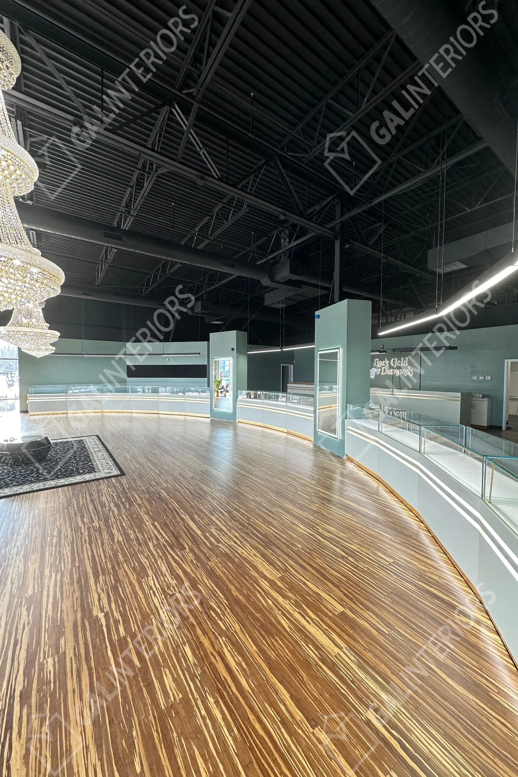 LISA'S GOLD DIAMONDS / USA — Jewelry Store Interior Design by Gal Interiors, photo 9