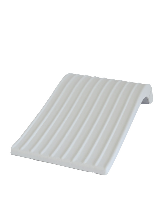 White Ramp Jewelry Display for Bracelets