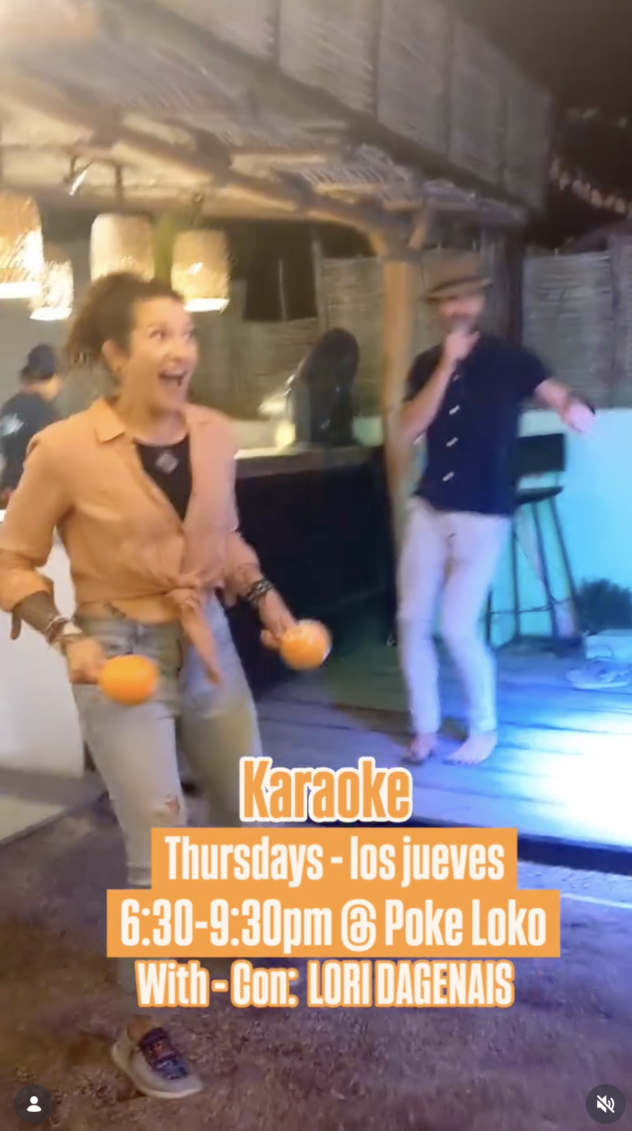 Noche de karaoke con Lori