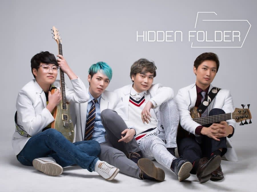 HIDDEN FOLDER