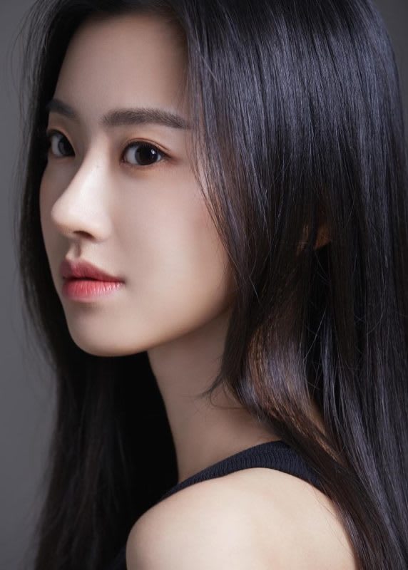 Kim Mina
