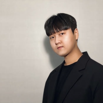 Lee Baegyong