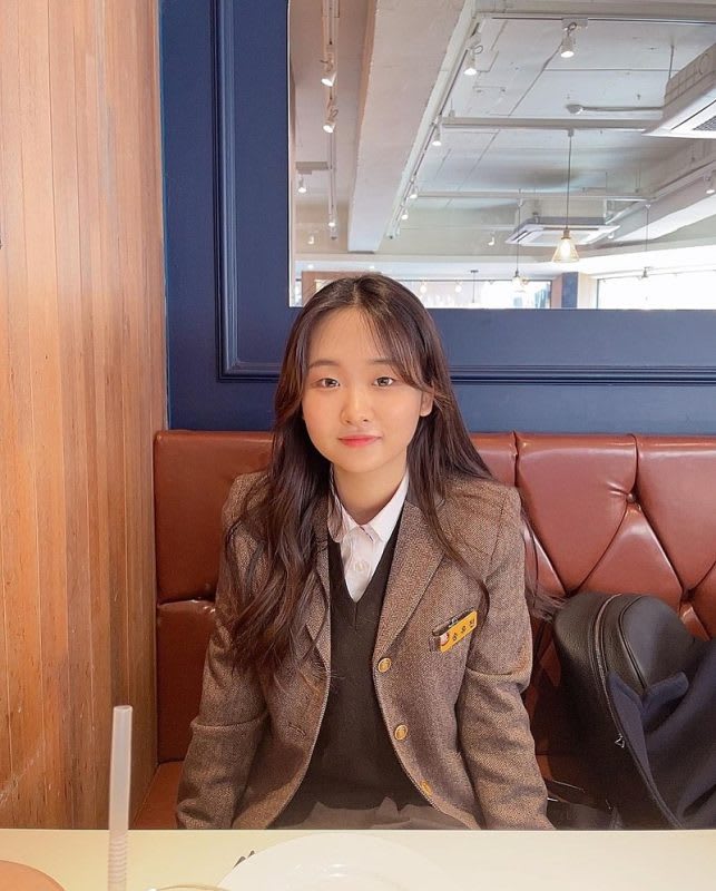 Song Yujin