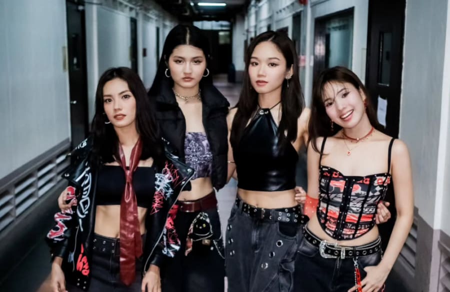 Vivid (2026 Group)