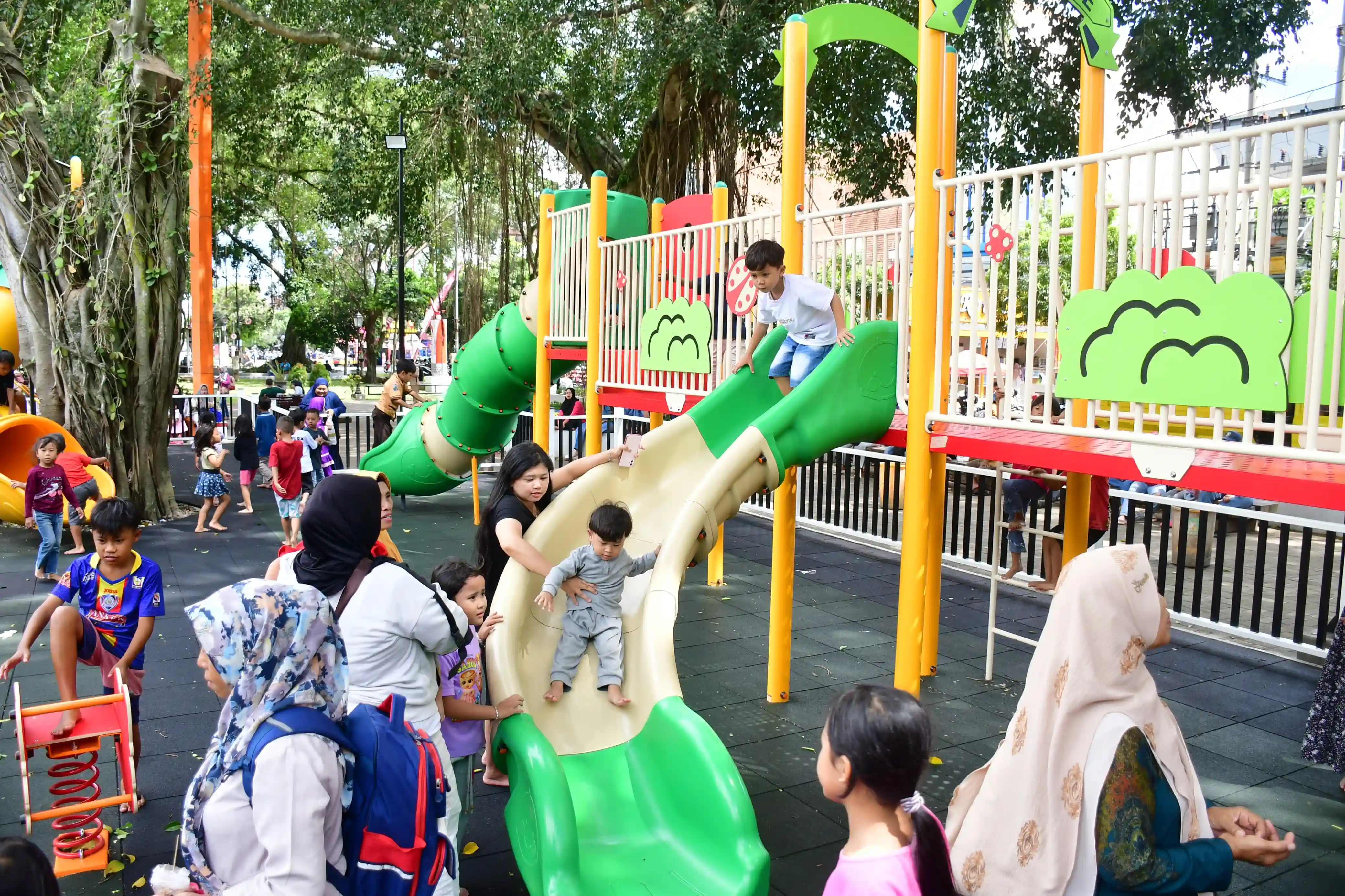 Instalasi Playground Area Hotel