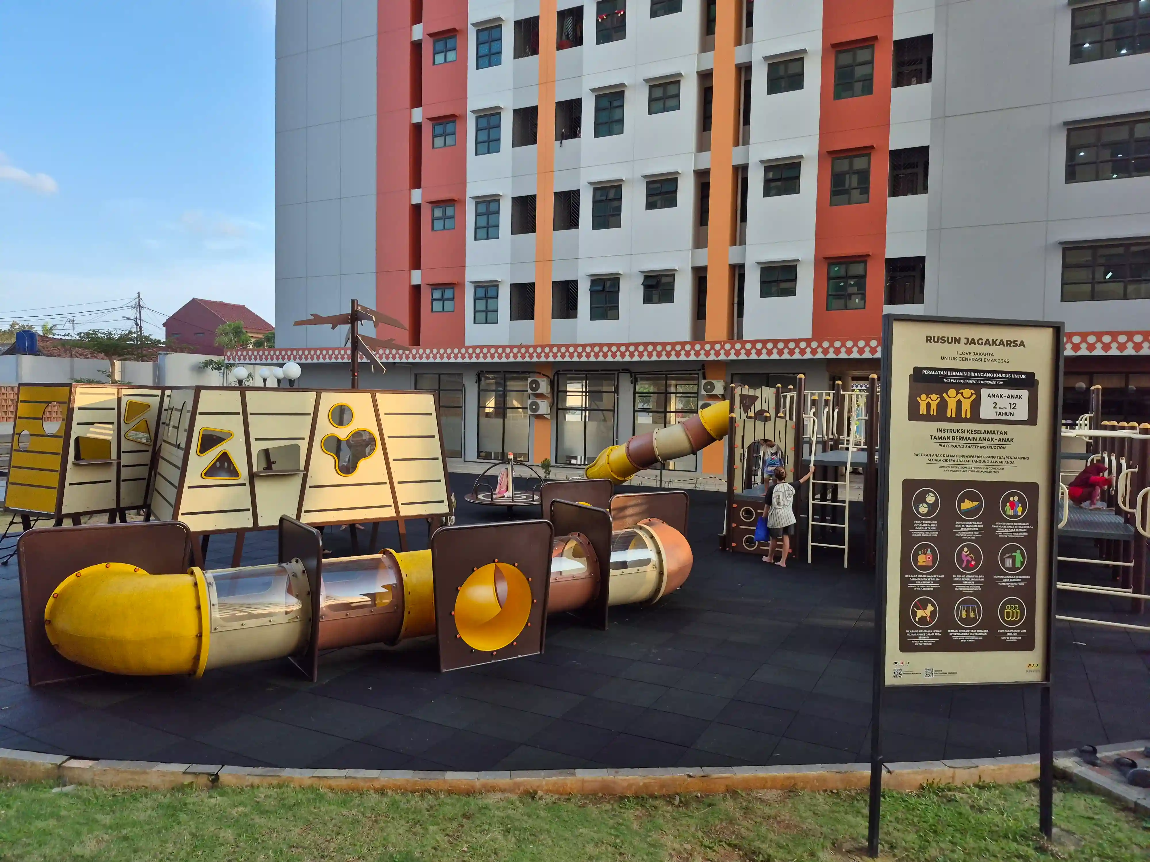 Instalasi Playground Area Hotel
