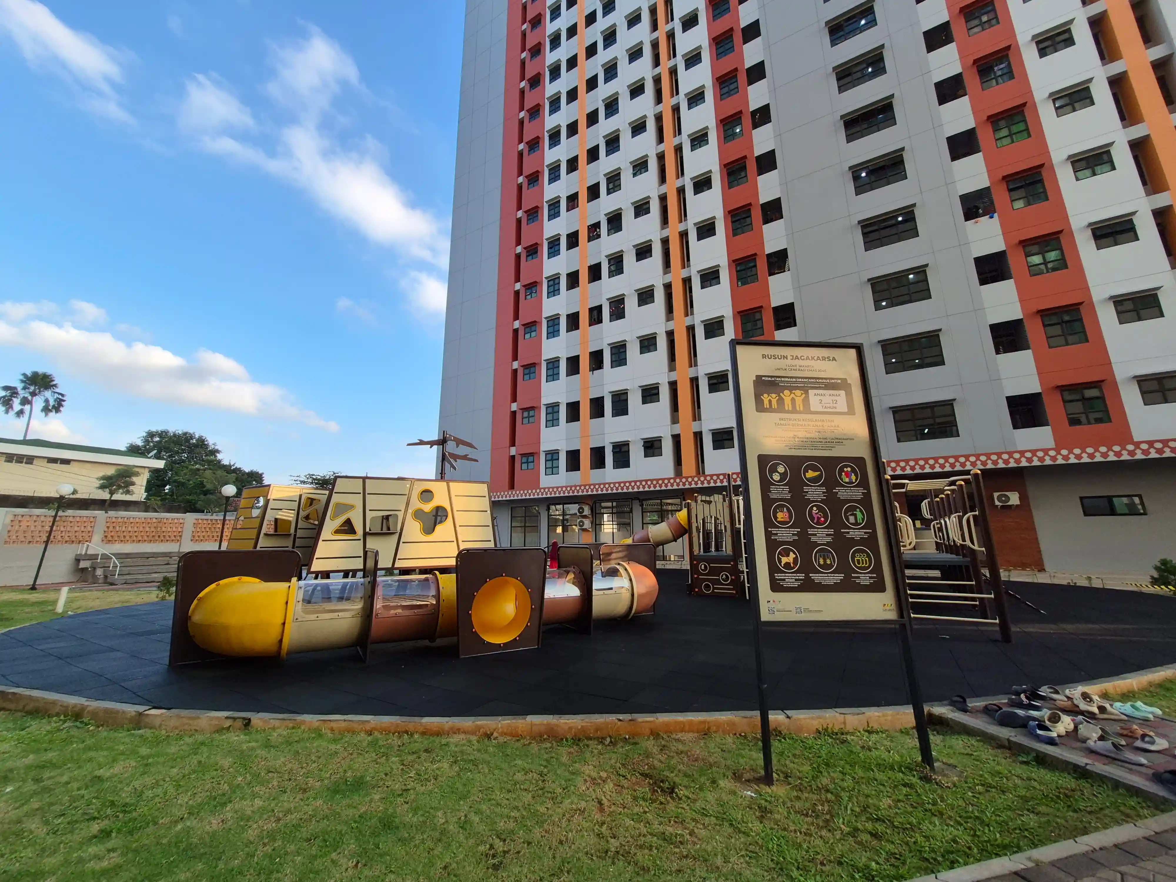 Clubhouse Playground BSD