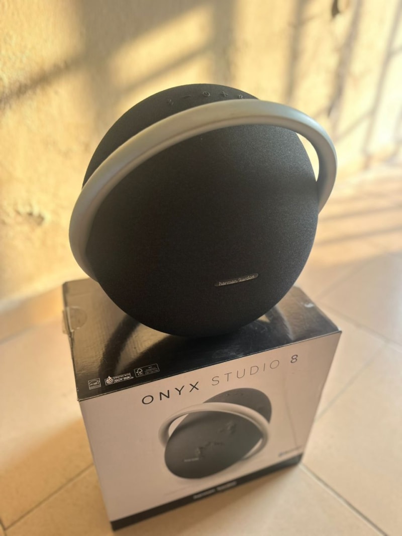 Open box onyx studio 8