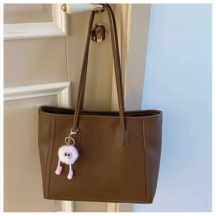 Tote bag with labubu