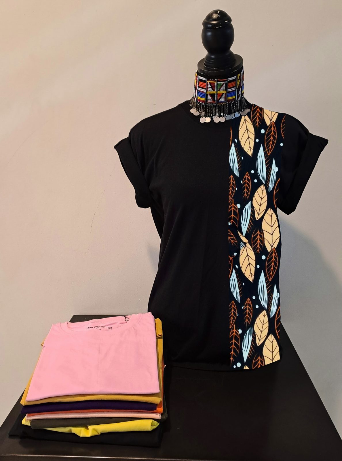 Tribal Leave Pattern T-shirt