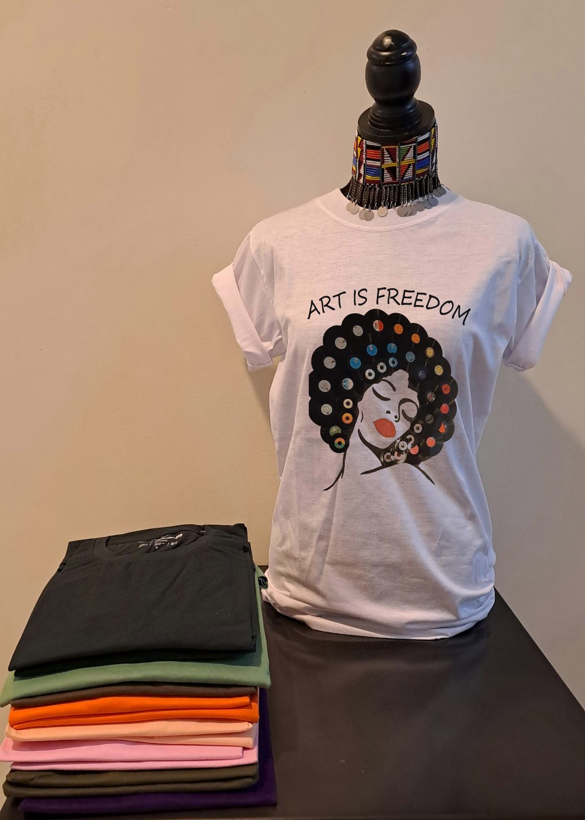 ART IS FREEDOM Art Tshirt
