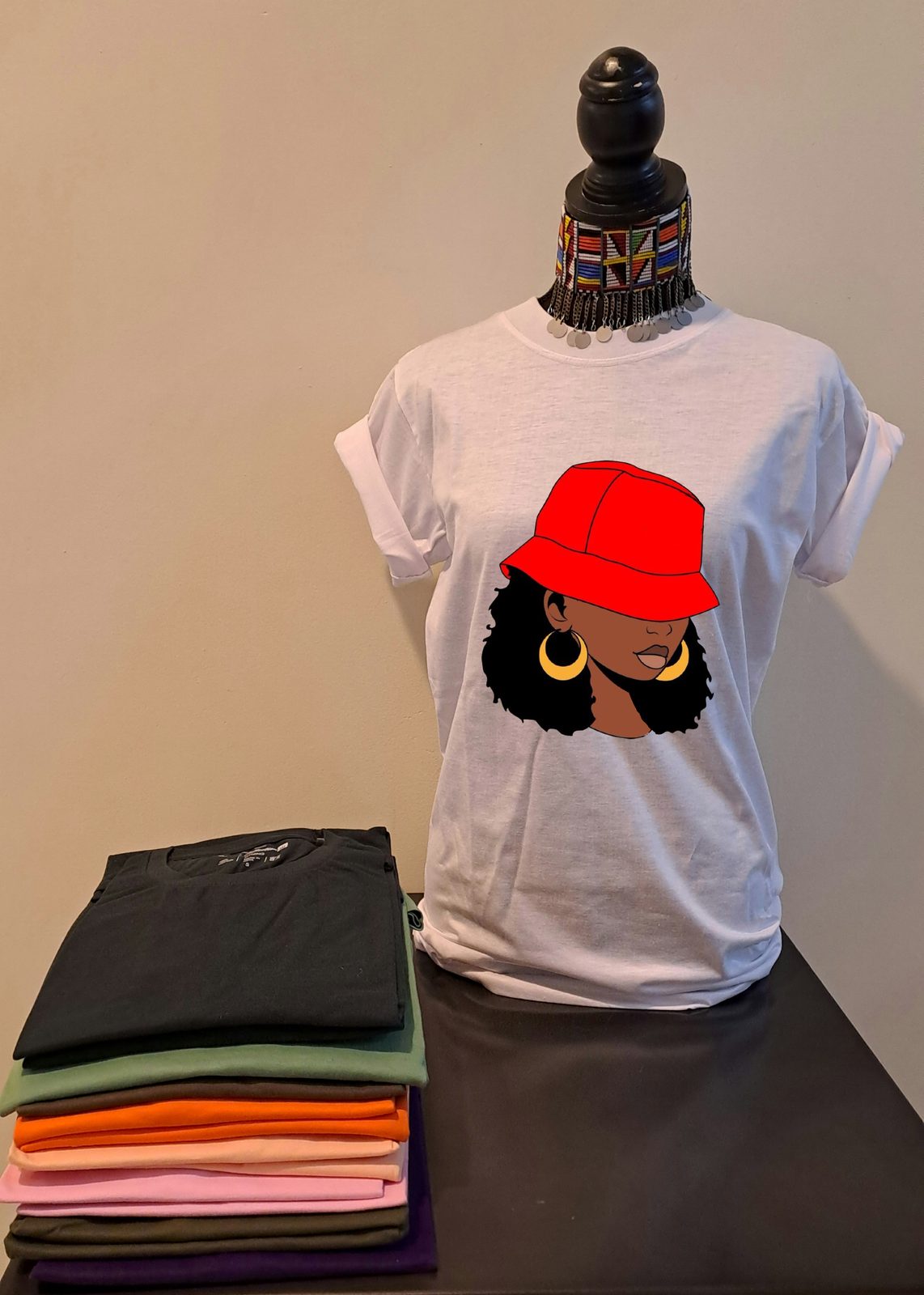Round neck tshirt