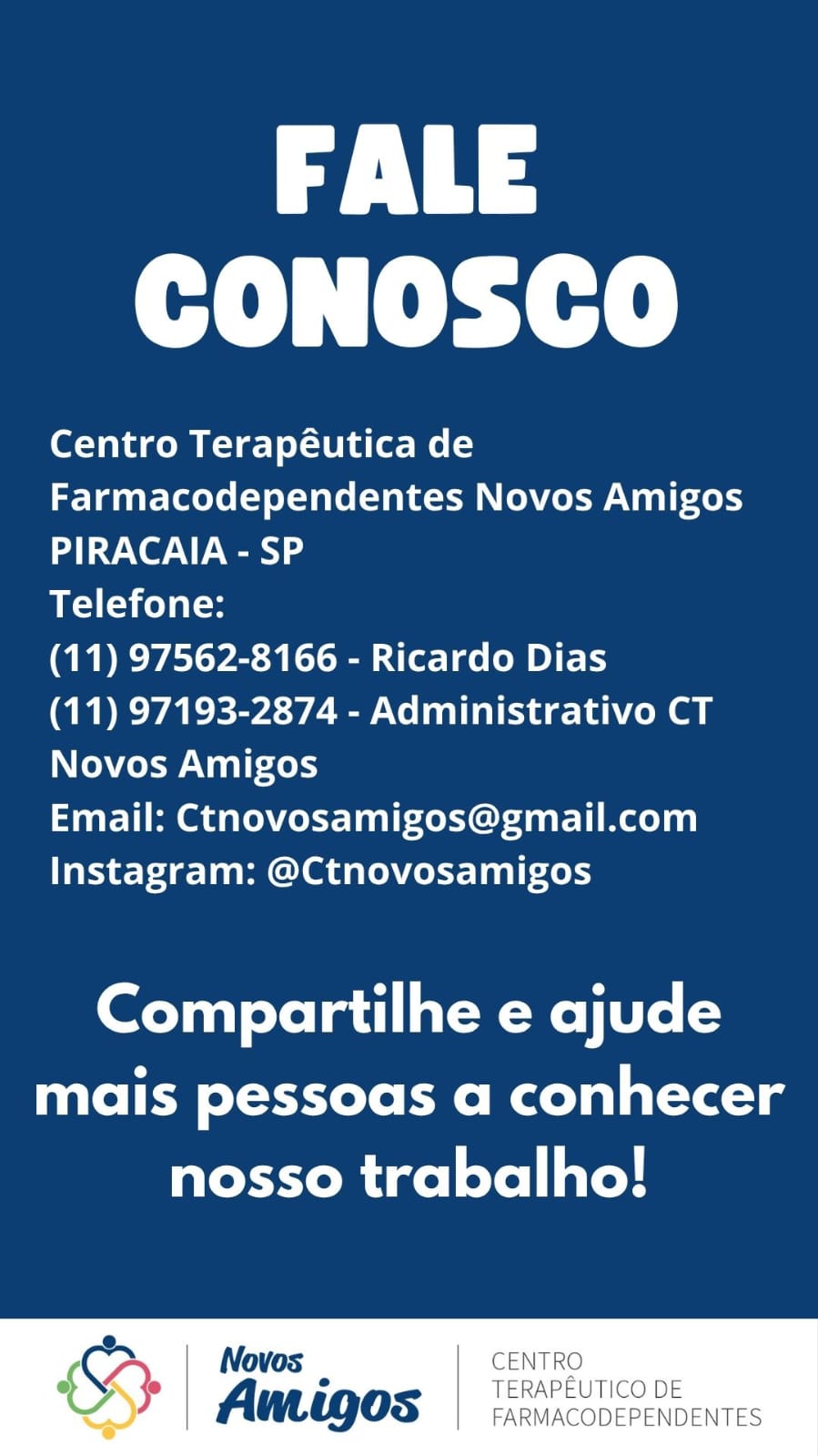 Ambiente acolhedor do CT Novos Amigos para conversas e atendimento