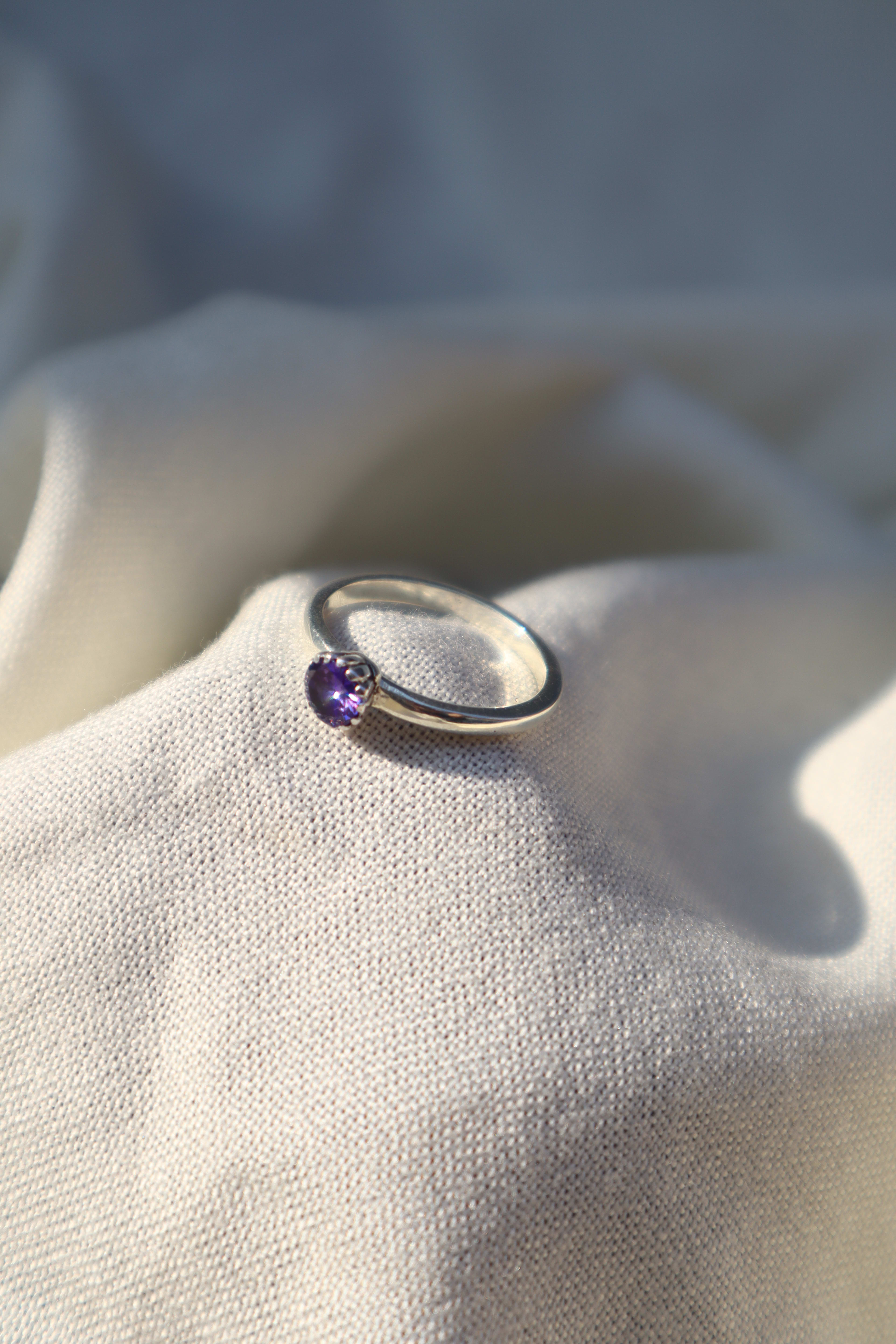 Silver Classic promise ring
