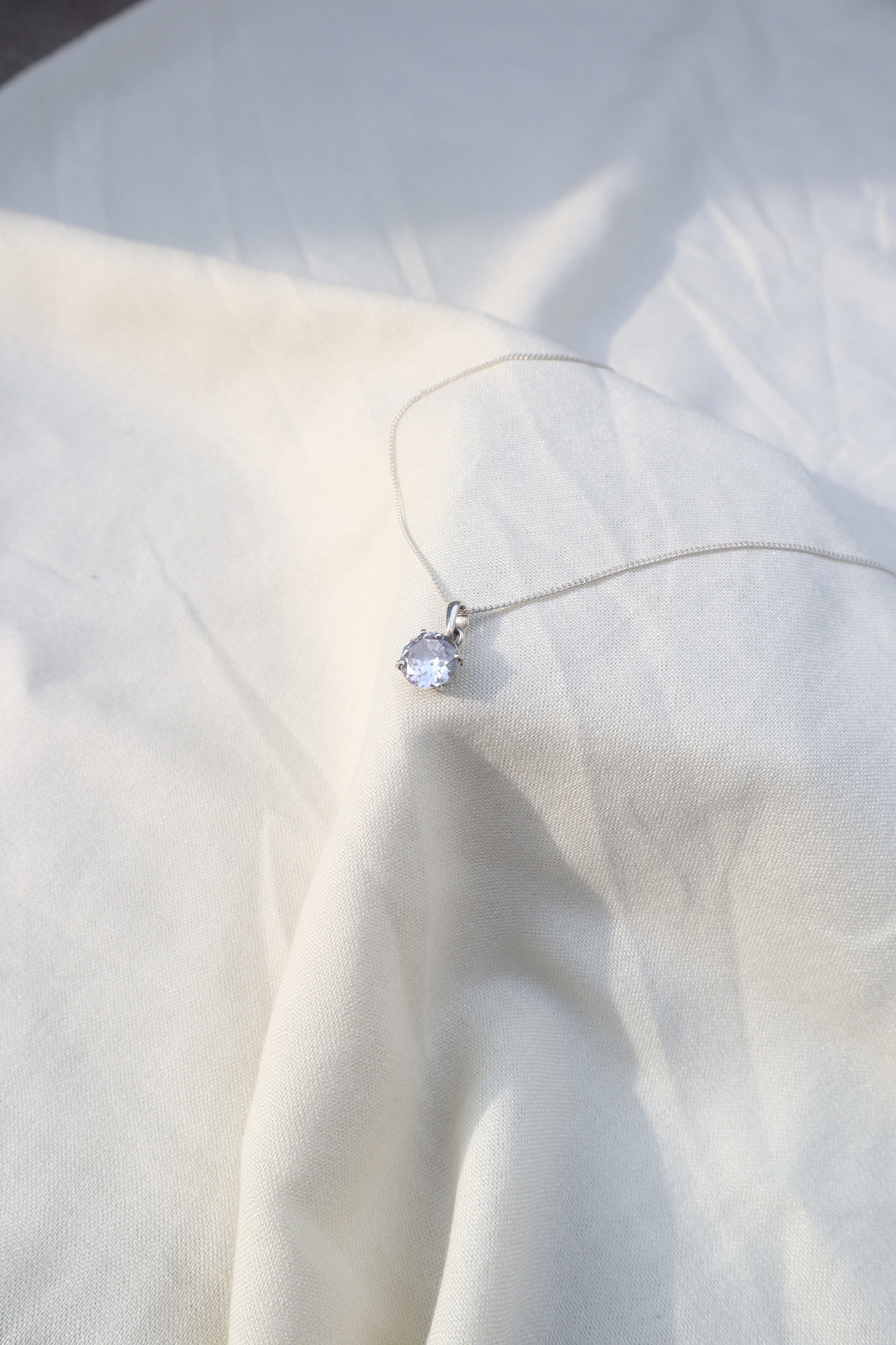 Silver Classic stone necklace