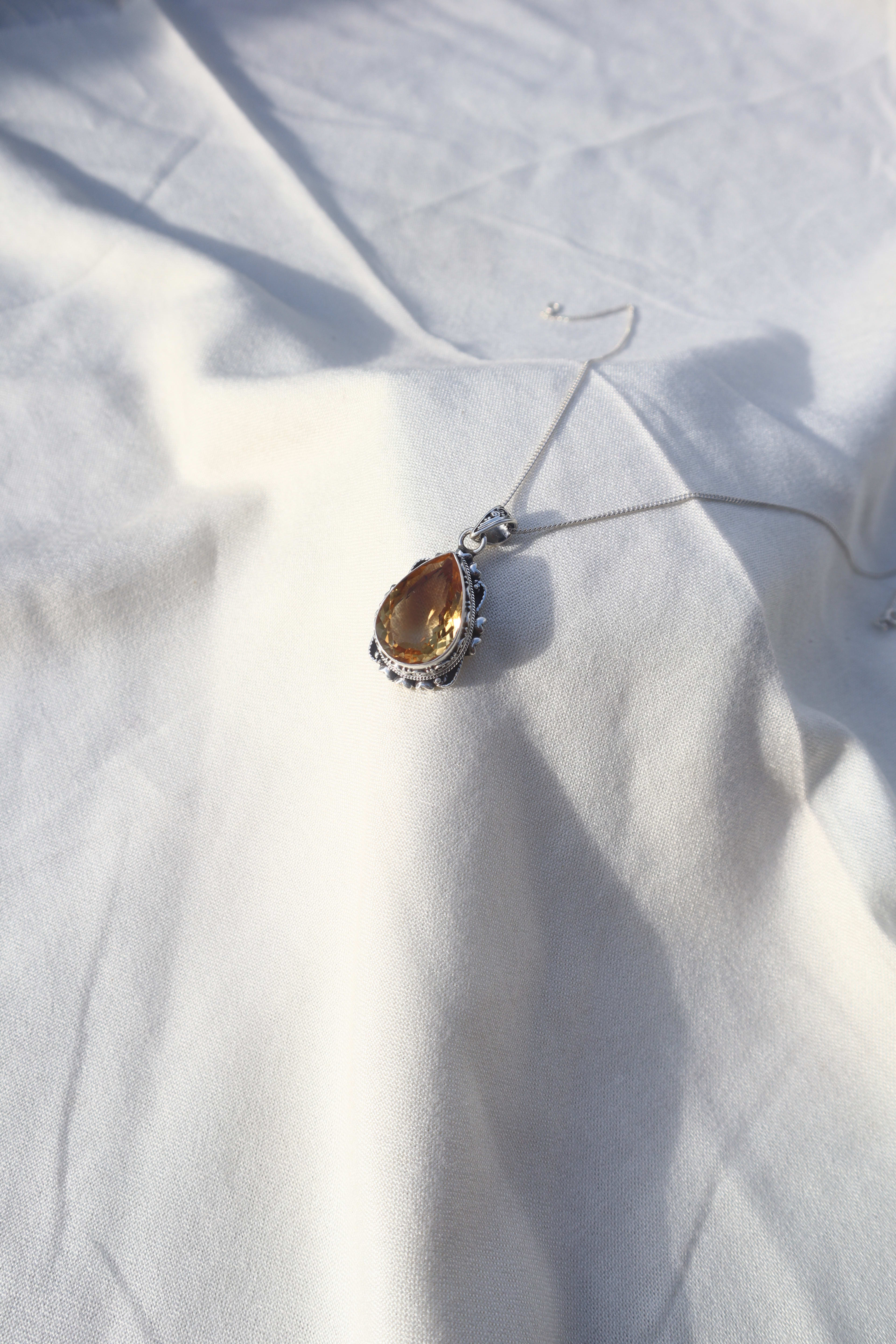 Silver Citrine Flower necklace