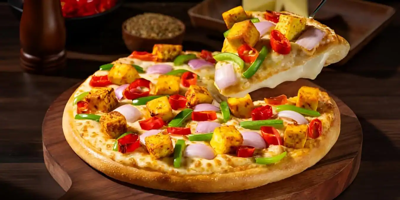 Tandoori Paneer pizza