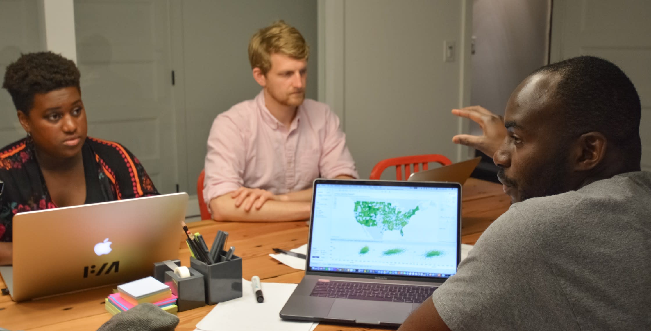 DPIC - our team working banner - yannick adam lina Hero