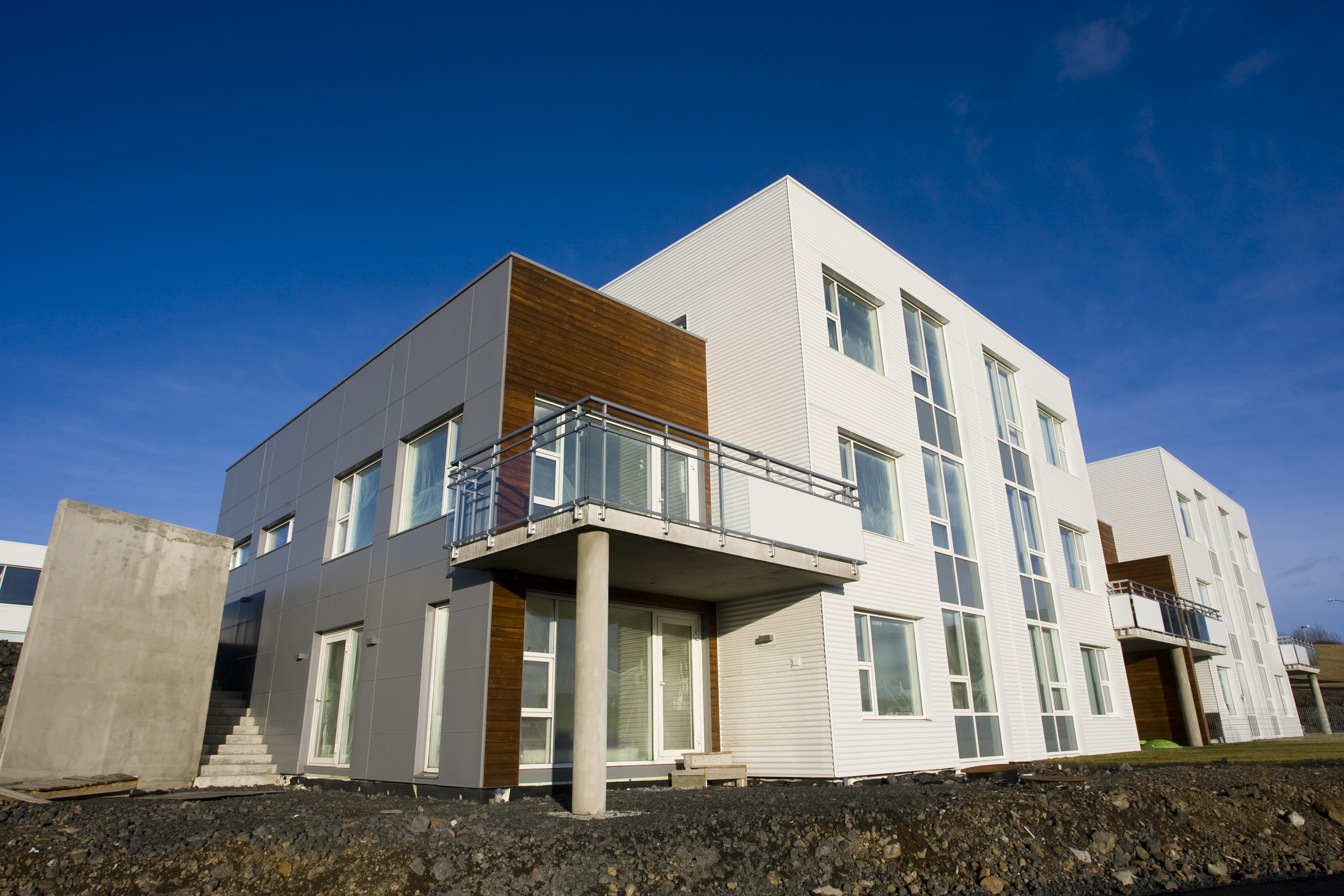 Harbour Court Apartments