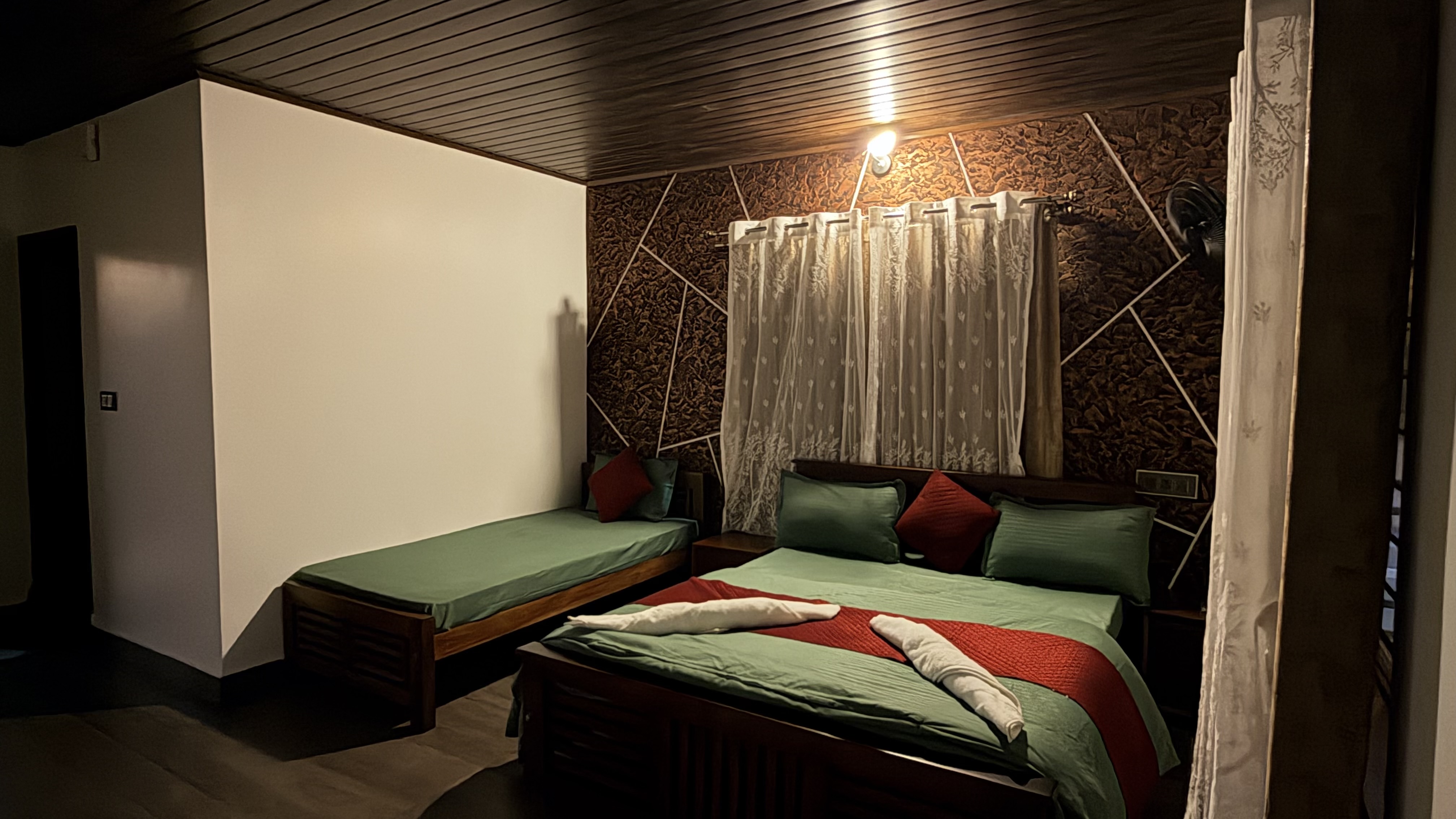 ROOM-3 room photo