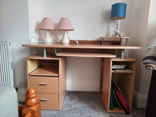 Wooden Computer Desk With Drawers And Storage