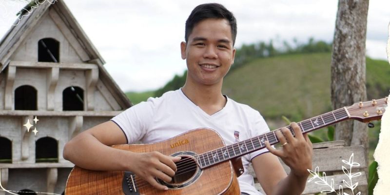 Khóa Học Fingerstyle Guitar Cho Người Mới Bắt Đầu