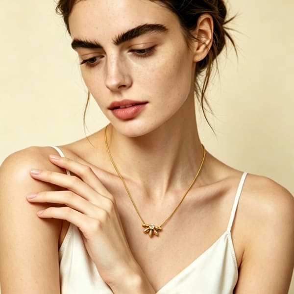 Collier Blooming