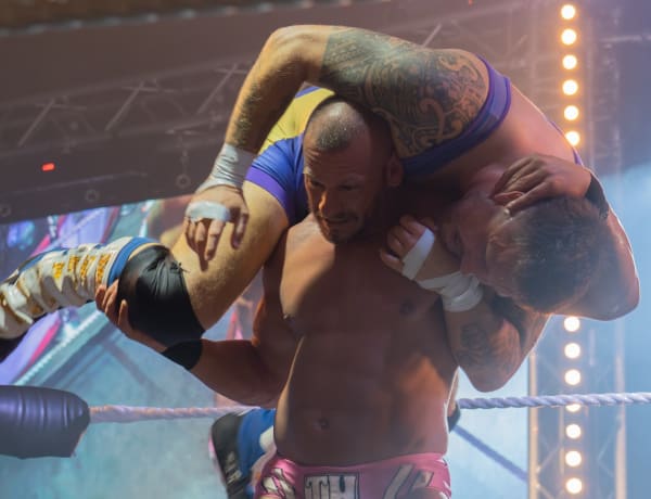 Welsh wrestling — performer in the ring at Unity Holidays