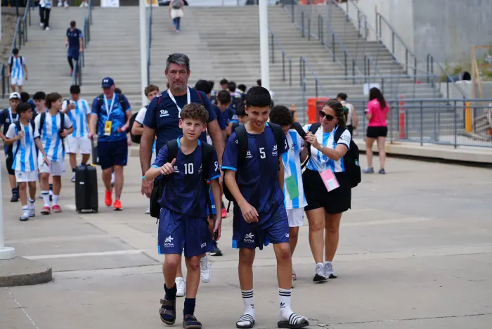 Be part of the team that brings the Toronto 2026 JCC Maccabi Games® & Access to life. Volunteers will play an essential role throughout the Games, welcoming delegations, supporting athletes, assisting at sports venues, coordinating transportation, helping at evening events and creating a warm, organized experience for everyone involved. With a variety of roles and flexible time commitments available, you can contribute in a way that works for your interests and schedule even if you only have a few hours to give. No sports experience or JCC membership is required, and volunteers of all backgrounds are welcome. Join us at the heart of this unforgettable week and help create memories that will last long after the final game.
