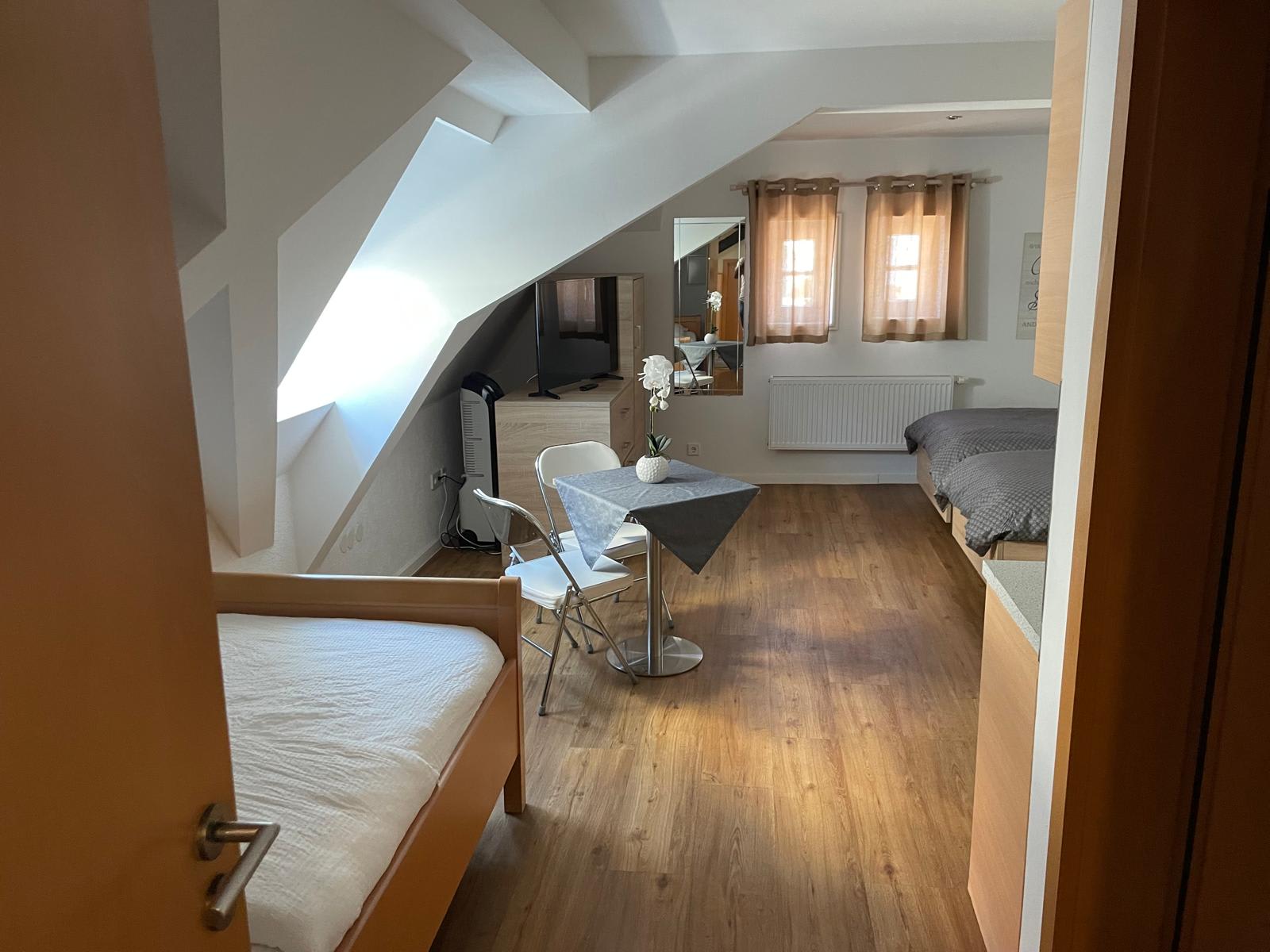 Doppelzimmer Ansicht 4