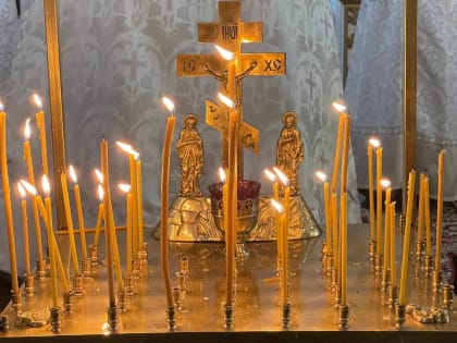 В Никольской церкви в Красной слободе архиерейским чином совершены богослужения Вселенской родительской субботы