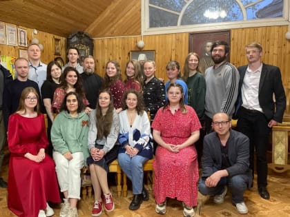 Члены молодежных православных клубов из Кимр и Москвы обсудили предстоящее паломничество на лодках