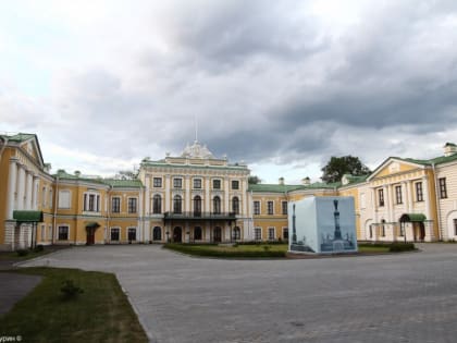 В Тверском Путевом дворце возобновляются встречи с реставраторами в рамках "Открытых мастерских"