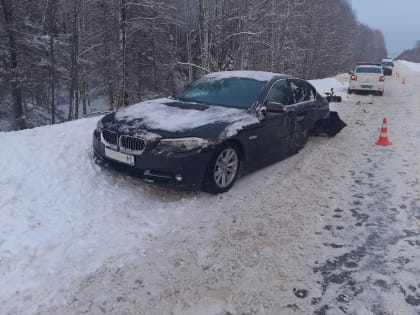 В Тверской области при столкновении трёх машин пострадала женщина