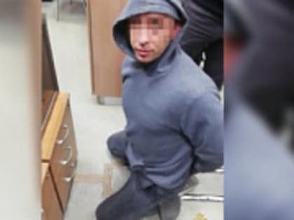 Спецслужбы перекрыли мост на набережной реки Лазури в Твери