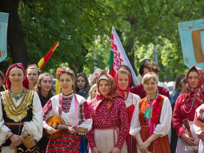 Ансамбль "Славяночка" покажет старинный свадебный обряд села Молодой Туд