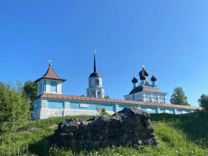 Божественная литургия в неделю о самарянке на родине В.В. Болотова