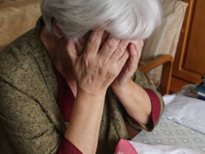 В Твери два жителя Бежецка обдирали пенсионеров под видом полицейских