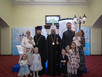 В Областном театре драмы прошла Епархиальная рождественская елка